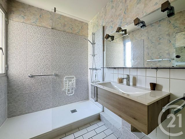 Appartement à vendre - 4 pièces - 103.0 m2 - CHATOU - 78 - ILE-DE-FRANCE - Century 21 F.S.K