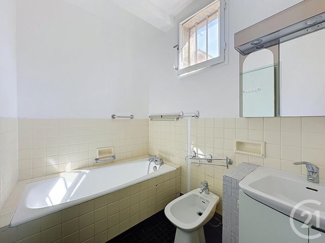 Appartement à vendre - 2 pièces - 63.0 m2 - CHATOU - 78 - ILE-DE-FRANCE - Century 21 F.S.K