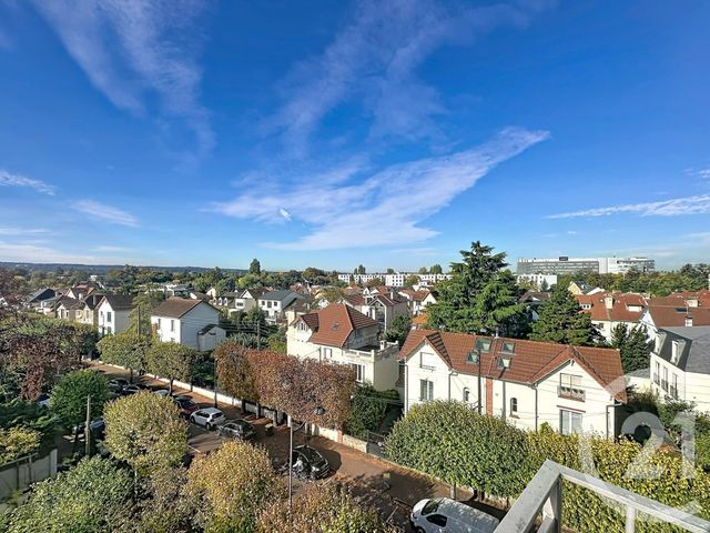 Appartement à vendre - 4 pièces - 63.6 m2 - RUEIL MALMAISON - 92 - ILE-DE-FRANCE - Century 21 F.S.K