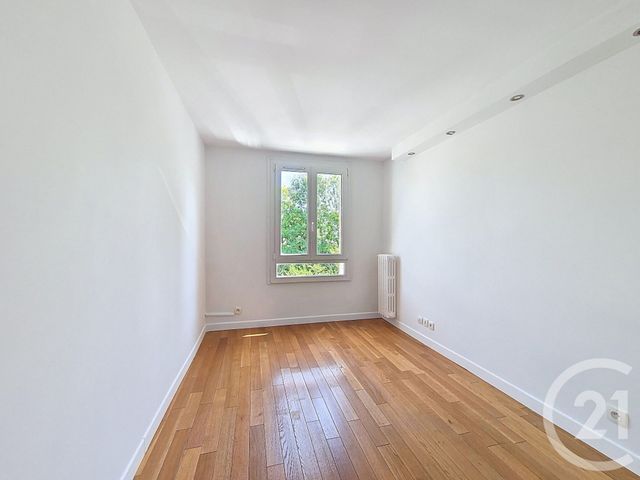 Appartement F3 à vendre - 3 pièces - 52.08 m2 - RUEIL MALMAISON - 92 - ILE-DE-FRANCE - Century 21 F.S.K