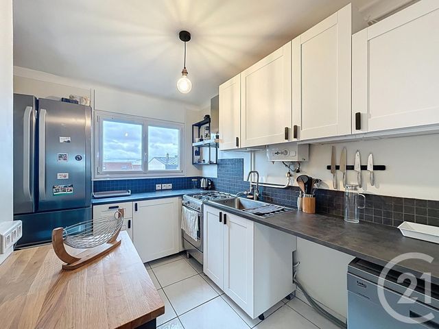 Afficher la photo en grand Appartement F4 à vendre - 4 pièces - 69.48 m2 - HOUILLES - 78 - ILE-DE-FRANCE - Century 21 F.S.K