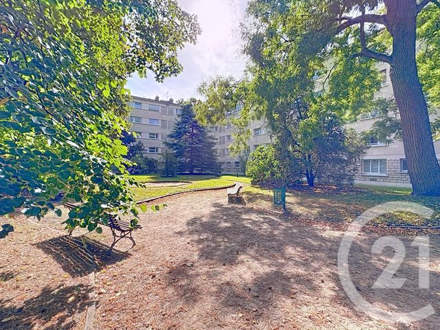 Afficher la photo en grand Appartement F3 à vendre - 3 pièces - 75.04 m2 - CHATOU - 78 - ILE-DE-FRANCE - Century 21 F.S.K