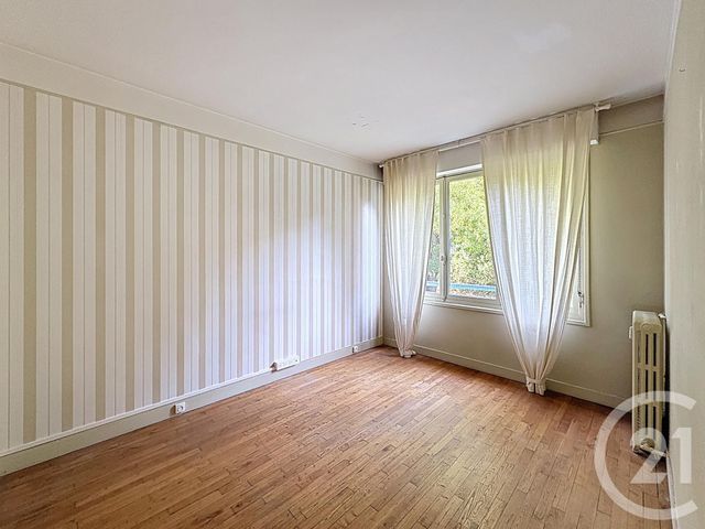 Afficher la photo en grand Appartement F3 à vendre - 3 pièces - 75.04 m2 - CHATOU - 78 - ILE-DE-FRANCE - Century 21 F.S.K