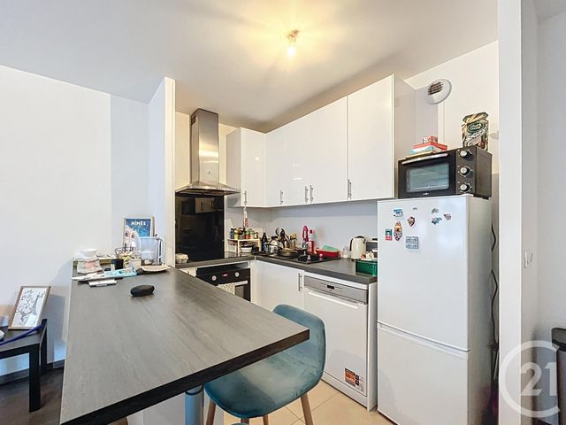 Appartement F2 à louer - 2 pièces - 51.2 m2 - RUEIL MALMAISON - 92 - ILE-DE-FRANCE - Century 21 F.S.K