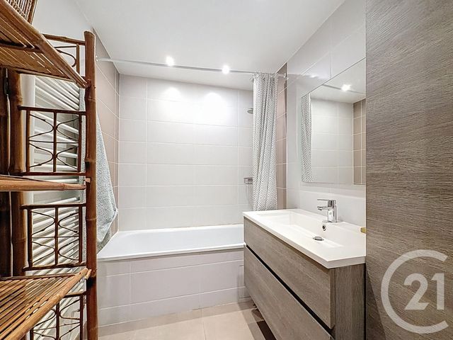 Appartement F3 à vendre - 3 pièces - 74.16 m2 - LE VESINET - 78 - ILE-DE-FRANCE - Century 21 F.S.K