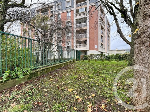 Appartement Studio à louer - 1 pièce - 30.97 m2 - RUEIL MALMAISON - 92 - ILE-DE-FRANCE - Century 21 F.S.K