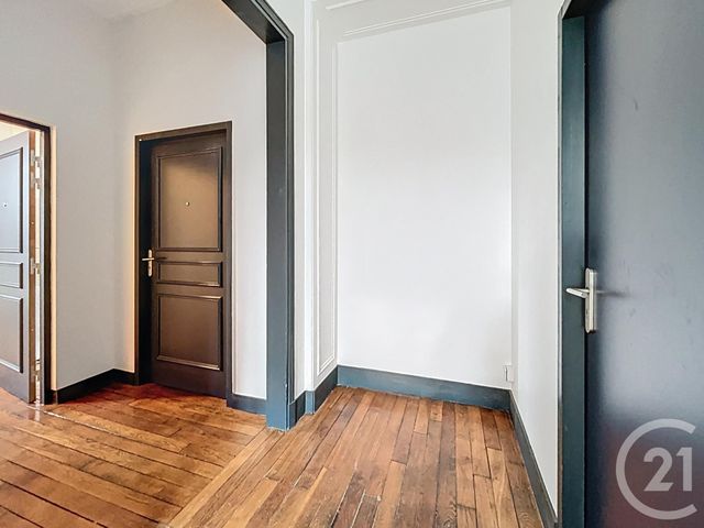 Appartement à louer - 2 pièces - 49.4 m2 - ST GERMAIN EN LAYE - 78 - ILE-DE-FRANCE - Century 21 F.S.K