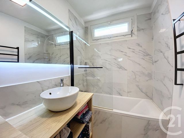 Appartement F3 à louer - 3 pièces - 61.64 m2 - CHATOU - 78 - ILE-DE-FRANCE - Century 21 F.S.K