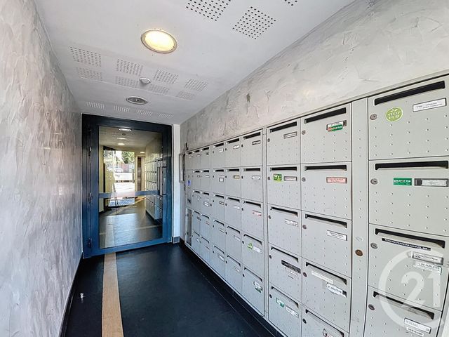 Appartement à louer - 2 pièces - 39.53 m2 - CHATOU - 78 - ILE-DE-FRANCE - Century 21 F.S.K