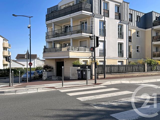 Appartement à louer - 2 pièces - 39.53 m2 - CHATOU - 78 - ILE-DE-FRANCE - Century 21 F.S.K
