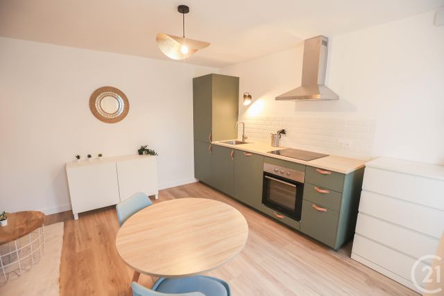 Appartement Studio à louer - 1 pièce - 18.3 m2 - SARTROUVILLE - 78 - ILE-DE-FRANCE - Century 21 F.S.K