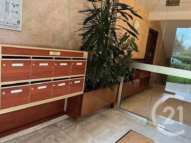 Appartement F4 à louer - 4 pièces - 96.55 m2 - CHATOU - 78 - ILE-DE-FRANCE - Century 21 F.S.K