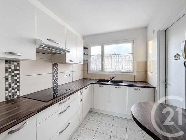 Appartement F4 à louer - 4 pièces - 96.55 m2 - CHATOU - 78 - ILE-DE-FRANCE - Century 21 F.S.K