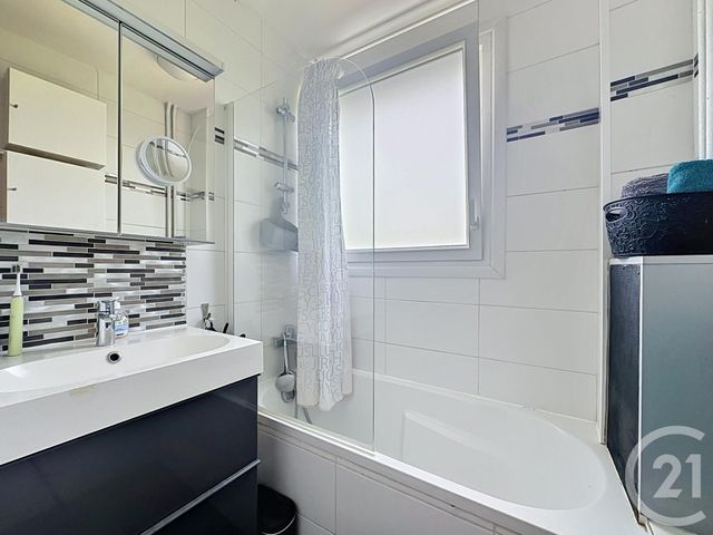 Appartement F4 à vendre - 4 pièces - 75.73 m2 - CHATOU - 78 - ILE-DE-FRANCE - Century 21 F.S.K