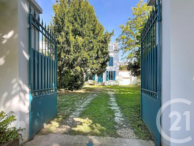 maison à louer - 10 pièces - 213.0 m2 - CHATOU - 78 - ILE-DE-FRANCE - Century 21 F.S.K